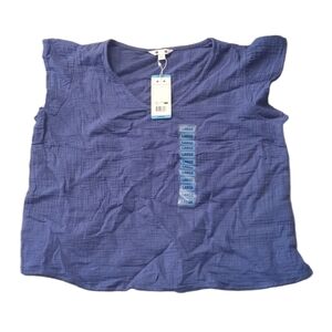 Three dots periwinkle cap sleeve top size large